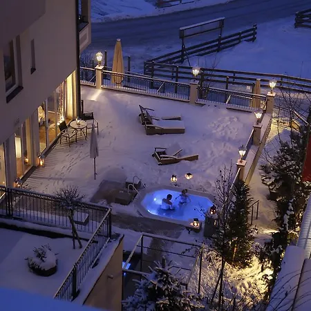 ホテル Alpen-herz Romantik & - Adults Only 4*