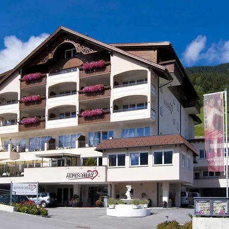 Alpen-herz Romantik & Spa - Adults Only
