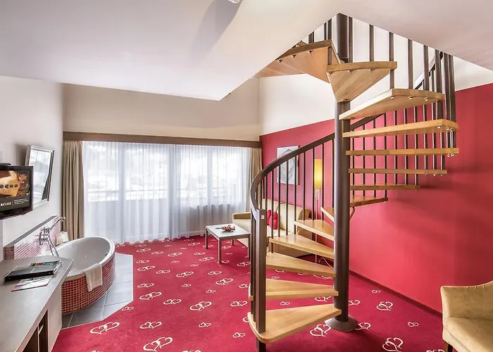 酒店 Alpen-herz Romantik & - Adults Only 拉迪斯